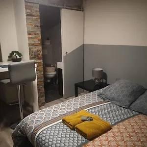 https://studio-hypercentre-courteissade.fr-provencehotel.com